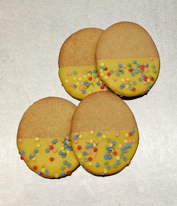 Koffie koeken afgemaakt in thema voor Pasen 4 stuks